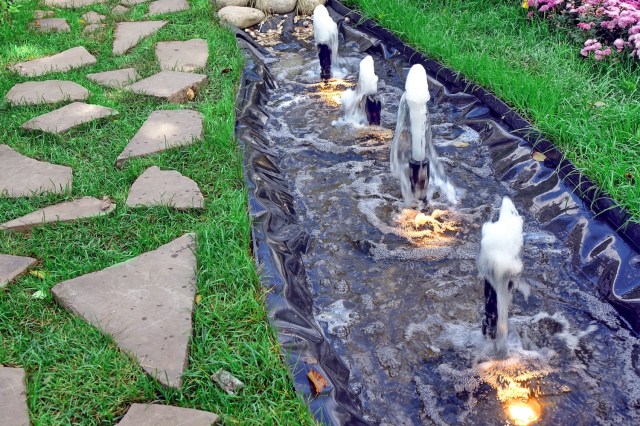 Transform Your Backyard: Creative Ideas for Designing a Simple Garden Pond